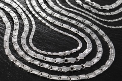 Chains with double diamond cutting link by link